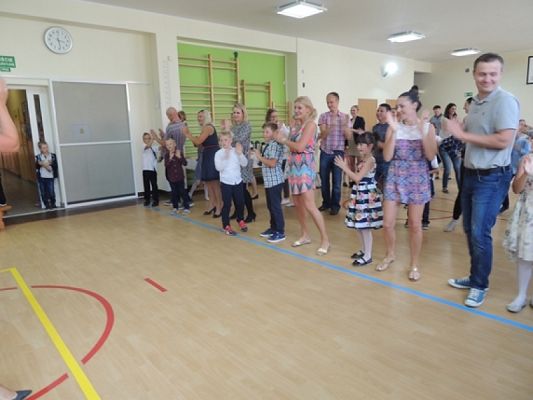  Grafika #10: DZIEŃ MAMY I TATY grafika