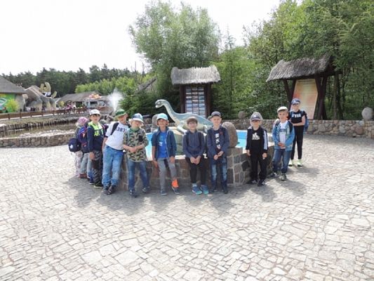  Grafika #6: WYCIECZKA DO NOWĘCINA grafika