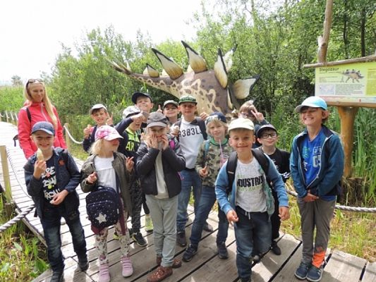  Grafika #7: WYCIECZKA DO NOWĘCINA grafika