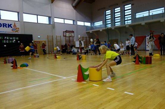  Grafika #9: LĘBORSKIE PIERWSZAKI TO FAJNE DZIECIAKI grafika