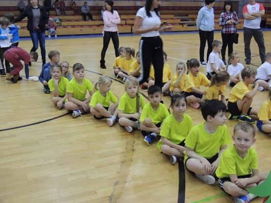  Grafika #16: LĘBORSKIE PIERWSZAKI TO FAJNE DZIECIAKI grafika