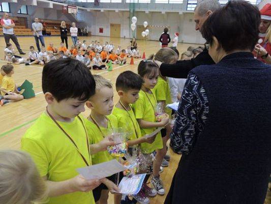  Grafika #20: LĘBORSKIE PIERWSZAKI TO FAJNE DZIECIAKI grafika