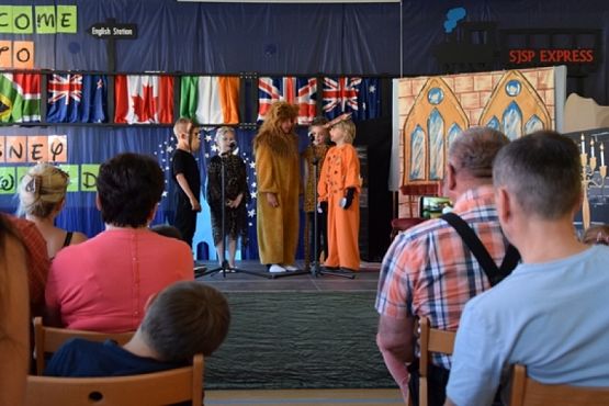  Grafika #17: ENGLISH STATION grafika