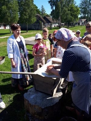  Grafika #0: WYCIECZKA DO KLUK grafika