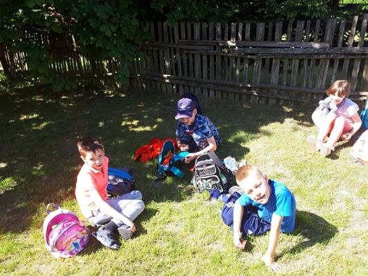  Grafika #1: WYCIECZKA DO KLUK grafika