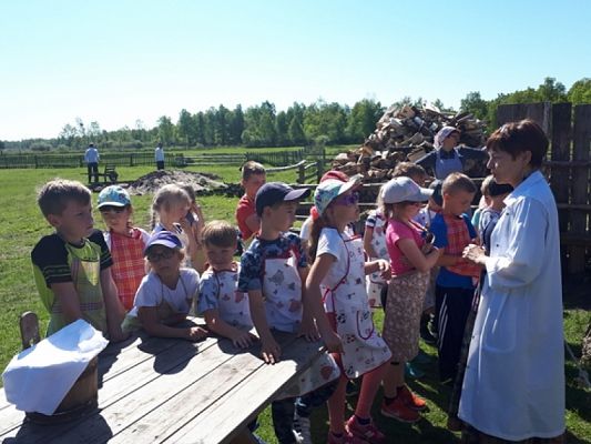  Grafika #5: WYCIECZKA DO KLUK grafika