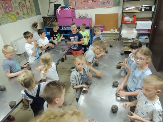  Grafika #0: DZIEŃ PEŁEN ATRAKCJI DLA KLAS PIERWSZYCH grafika