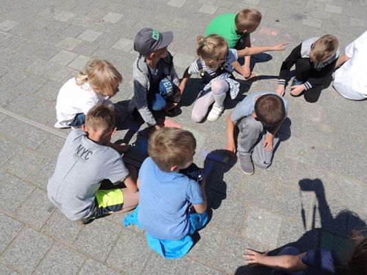  Grafika #2: DZIEŃ PEŁEN ATRAKCJI DLA KLAS PIERWSZYCH grafika