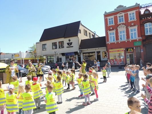  Grafika #12: DZIEŃ PEŁEN ATRAKCJI DLA KLAS PIERWSZYCH grafika