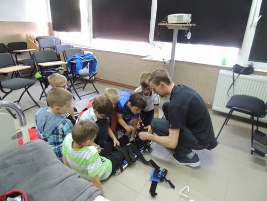  Grafika #4: PIERWSZA POMOC PRZEDMEDYCZNA – WARSZTATY grafika