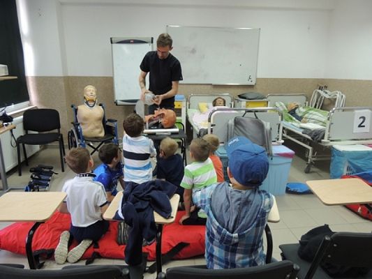  Grafika #9: PIERWSZA POMOC PRZEDMEDYCZNA – WARSZTATY grafika