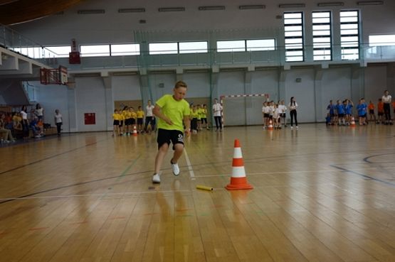  Grafika #1: MIEJSKIE IGRZYSKA DZIECI DLA SZKÓŁ PODSTAWOWYCH KLAS II i III Baw się razem z nami grafika