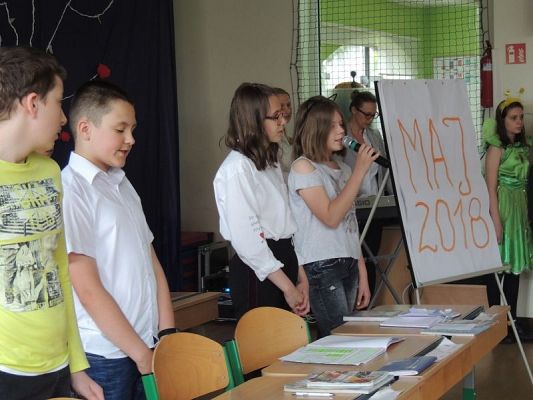  Grafika #4: Apel z okazji rocznicy uchwalenia Konstytucji 3 Maja grafika