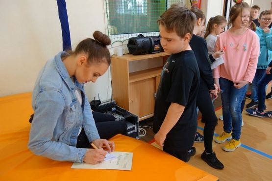  Grafika #10: SZKOLNA AKCJA AKTYWNA PRZERWA grafika