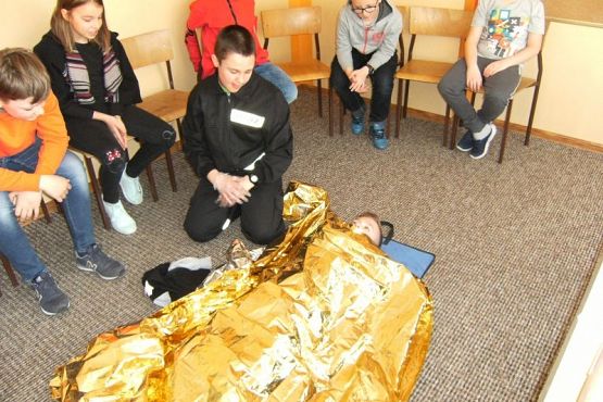  Grafika #8: PIERWSZA POMOC PRZEDMEDYCZNA grafika