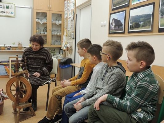  Grafika #0: ,,KROSNO, OSNOWA – WARSZTATY TKACKIE grafika