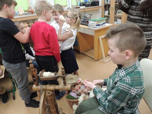  Grafika #5: ,,KROSNO, OSNOWA – WARSZTATY TKACKIE grafika