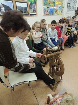  Grafika #8: ,,KROSNO, OSNOWA – WARSZTATY TKACKIE grafika