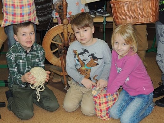  Grafika #16: ,,KROSNO, OSNOWA – WARSZTATY TKACKIE grafika