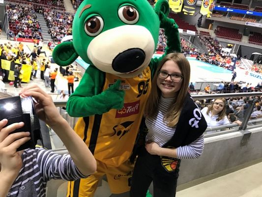  Grafika #0: WIOSENNE DERBY grafika