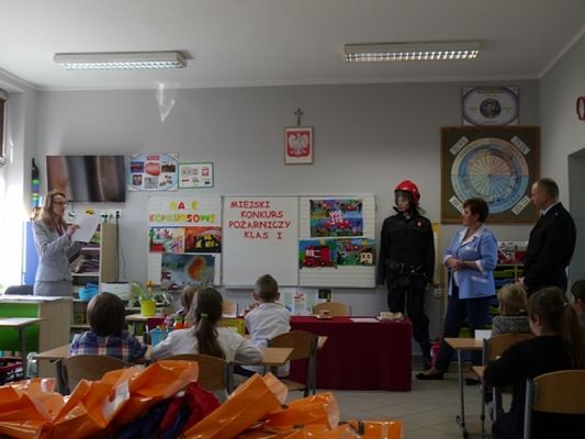  Grafika #3: Miejski Konkurs Wiedzy Pożarniczej ŻYJ BEZPIECZNIE 2018 dla klas pierwszych grafika