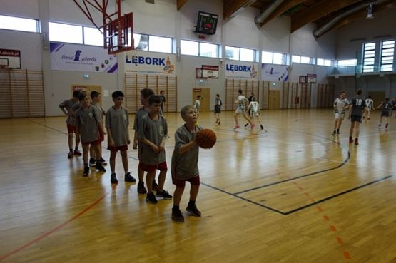  Grafika #0: IGRZYSKA DZIECI W MINI KOSZYKÓWCE CHŁOPCÓW grafika
