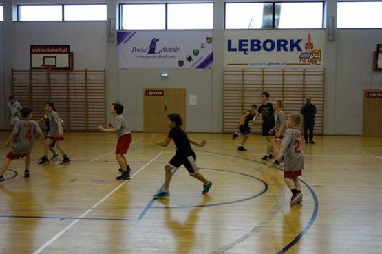  Grafika #6: IGRZYSKA DZIECI W MINI KOSZYKÓWCE CHŁOPCÓW grafika