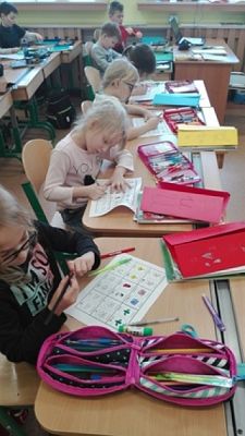  Grafika #4: LAPBOOKI W IB grafika