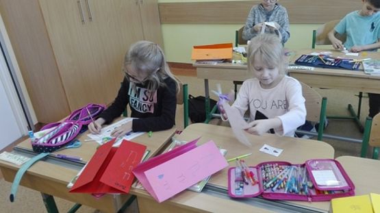  Grafika #5: LAPBOOKI W IB grafika