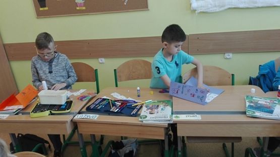  Grafika #6: LAPBOOKI W IB grafika