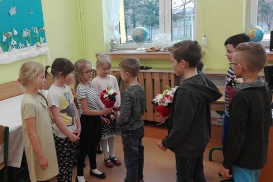  Grafika #2: DZIEŃ KOBIET grafika