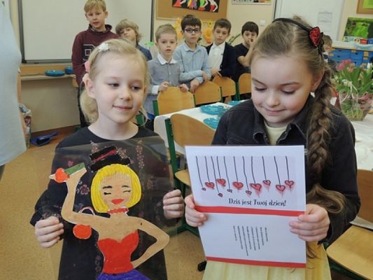  Grafika #15: DZIEŃ KOBIET grafika