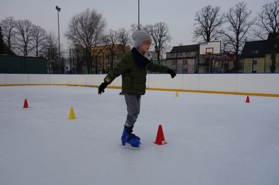  Grafika #5: WF zimą na lodowisku grafika