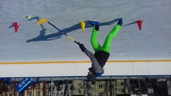  Grafika #21: WF zimą na lodowisku grafika
