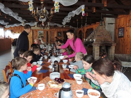  Grafika #20: ,,Pędzi, pędzi kulig niczym błyskawica… grafika