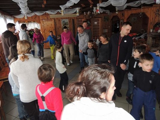  Grafika #22: ,,Pędzi, pędzi kulig niczym błyskawica… grafika