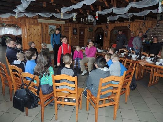  Grafika #24: ,,Pędzi, pędzi kulig niczym błyskawica… grafika