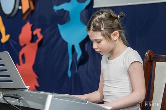  Grafika #9: START UP 2018 grafika