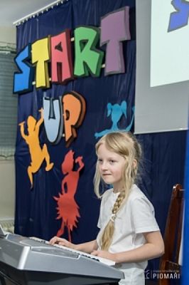  Grafika #10: START UP 2018 grafika