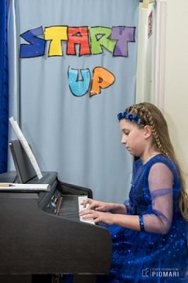  Grafika #23: START UP 2018 grafika