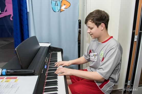  Grafika #32: START UP 2018 grafika