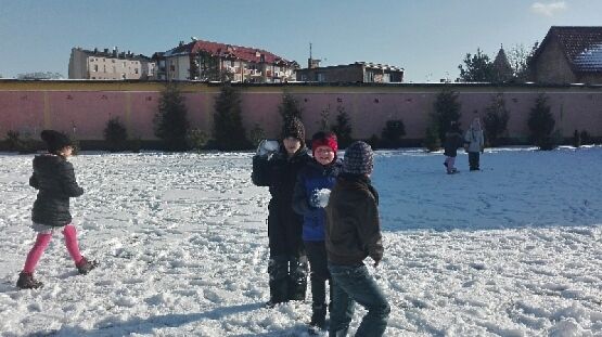  Grafika #1: ZAJĘCIA RUCHOWE NA ŚNIEGU grafika