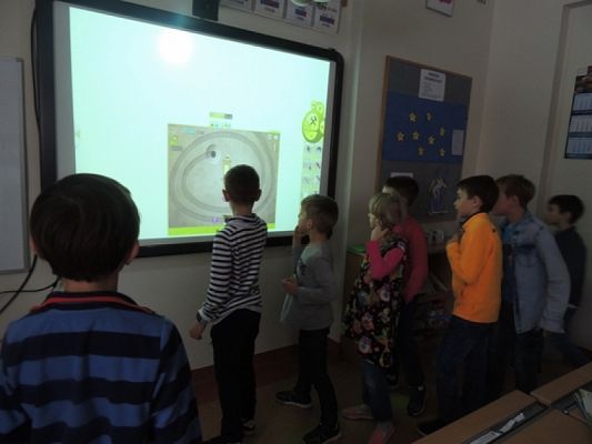  Grafika #2: INTERAKTYWNE "ŁAMIGŁÓWKI" grafika