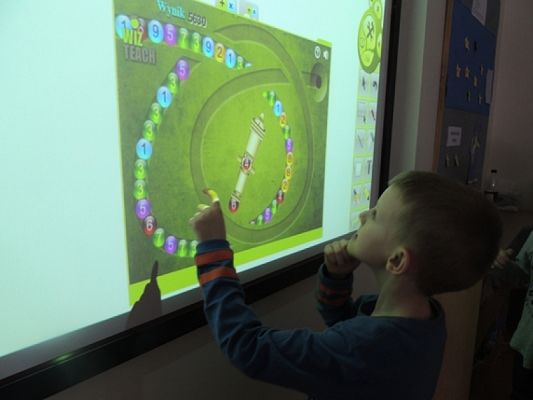  Grafika #3: INTERAKTYWNE "ŁAMIGŁÓWKI" grafika