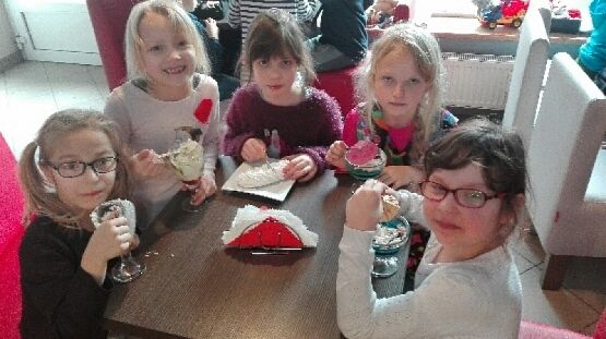  Grafika #1: SŁODKIE WALENTYNKI PIERWSZAKÓW grafika