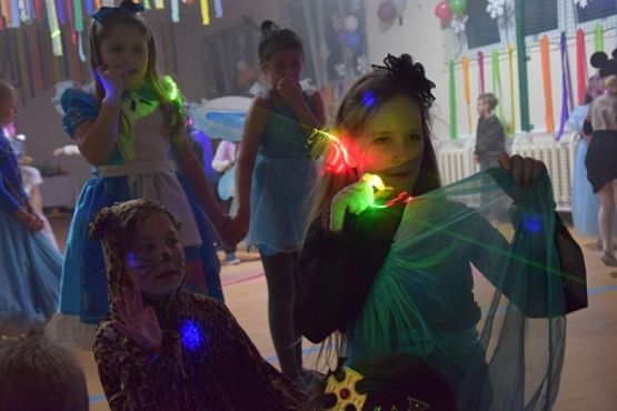  Grafika #20: BAL KARNAWAŁOWY grafika