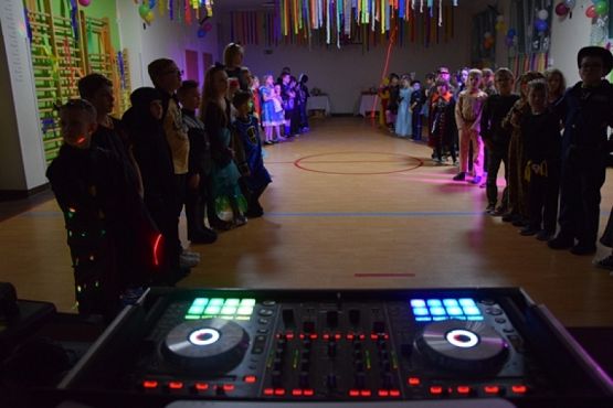  Grafika #23: BAL KARNAWAŁOWY grafika