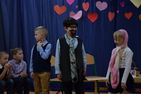  Grafika #1: "Moja Babcia i mój Dziadek, to wspaniali są dziadkowie". grafika