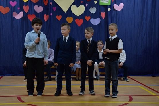  Grafika #12: "Moja Babcia i mój Dziadek, to wspaniali są dziadkowie". grafika