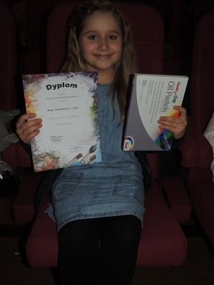  Grafika #8: WYRÓŻNIENIA W POWIATOWYM KONKURSIE PLASTYCZNYM ,,KASZUBSKA MASKA JASEŁKOWA grafika